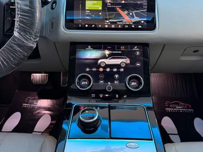 Land Rover Range Rover Velar Range Velar 2.0D I4 240 CV SE Nero usata Prato