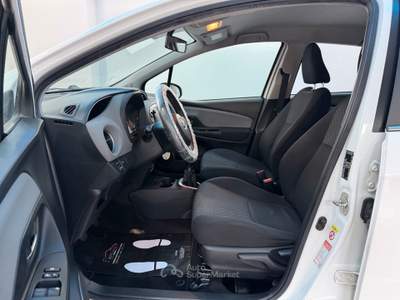 Toyota Yaris 5 porte Active Bianco usata Prato