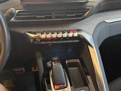 Peugeot 3008 Hybrid 225 e-EAT8 GT Blu/Azzurro usata Torino