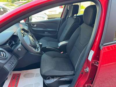 Renault Clio Sporter 1.5 dci energy Life 75cv Rosso usata Cernusco sul Naviglio
