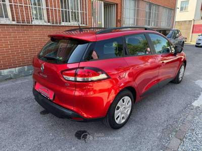 Renault Clio Sporter 1.5 dci energy Life 75cv Rosso usata Cernusco sul Naviglio