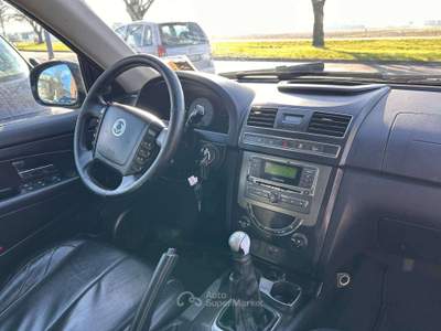 SsangYong Rexton Rexton 4x4 2.0 xdi 4wd 7p.t Euro 5 *4x4* Nero usata Inzago