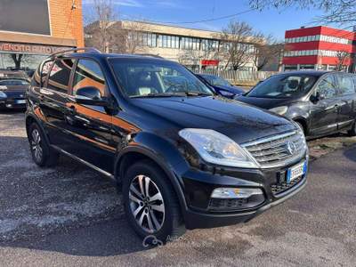 SsangYong Rexton Rexton 4x4 2.0 xdi 4wd 7p.t Euro 5 *4x4* Nero usata Inzago