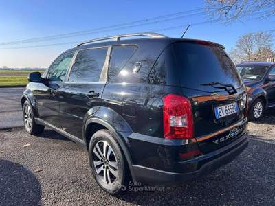 SsangYong Rexton Rexton 4x4 2.0 xdi 4wd 7p.t Euro 5 *4x4* Nero usata Inzago