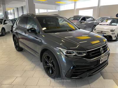 Volkswagen Tiguan SCR DSG R-Line Black Telec. Grigio usata Gozzano