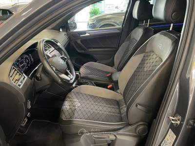 Volkswagen Tiguan SCR DSG R-Line Black Telec. Grigio usata Gozzano