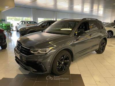 Volkswagen Tiguan SCR DSG R-Line Black Telec. Grigio usata Gozzano