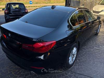 BMW Serie 5 520d 520 520d 48V Luxury Nero usata Roma