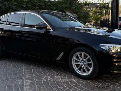 BMW Serie 5 520d 520 520d 48V Luxury Nero usata Roma
