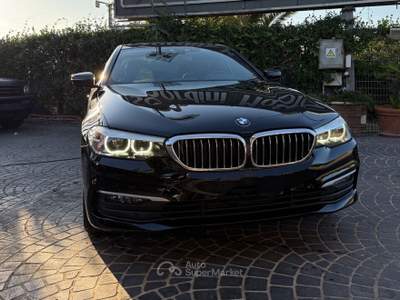 BMW Serie 5 520d 520 520d 48V Luxury Nero usata Roma