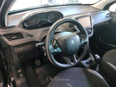 Peugeot 208 5p 1.2 BENZINA Nero usata Abbiategrasso