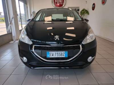 Peugeot 208 5p 1.2 BENZINA Nero usata Abbiategrasso