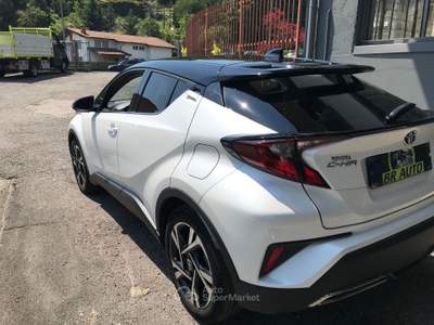Toyota C-HR 184 CV E-CVT GR SPORT Bianco usata Castelli Calepio