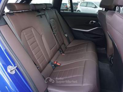 BMW Serie 3 320d 320 320d 190cv Touring xDrive M Sport PRO HYBRID Blu/Azzurro usata Roma