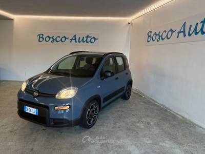 Fiat Panda Panda 1.0 firefly hybrid Cross s&amp;s 70cv 5p.ti Grigio usata Borgo San Dalmazzo