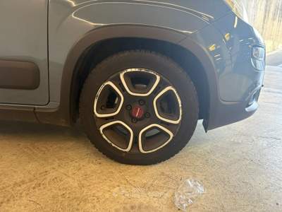 Fiat Panda Panda 1.0 firefly hybrid Cross s&amp;s 70cv 5p.ti Grigio usata Borgo San Dalmazzo