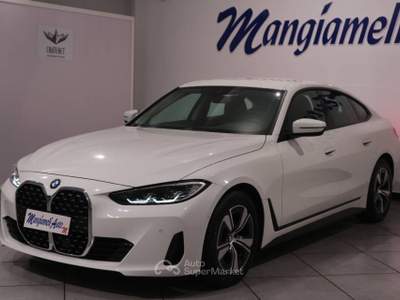 BMW Serie 4 Gran Coupé 420d 420d mhev 48V xdrive Sport auto Bianco usata Carlentini