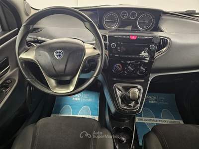 Lancia Ypsilon 5 porte Platinum – NeoPatentati Bianco usata TORINO