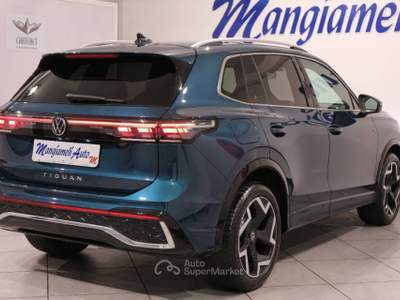 Volkswagen Tiguan 2.0 tdi R-Line 150cv dsg Blu/Azzurro usata Carlentini