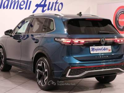 Volkswagen Tiguan 2.0 tdi R-Line 150cv dsg Blu/Azzurro usata Carlentini