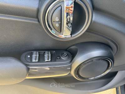 MINI Clubman One 1.5cc 75cv 5 Porte Baker Street Nero usata Pozzuoli