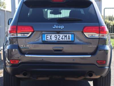 Jeep Grand Cherokee WK2 LIMITED ZF8+8 TUTTI SERVICE JEEP Grigio usata Trevignano Romano