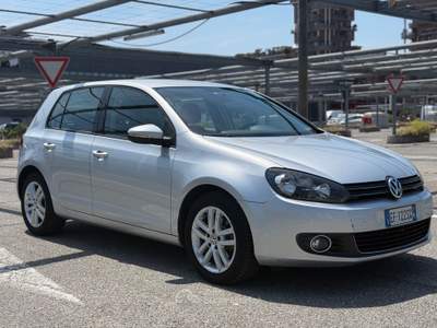 Volkswagen Golf DPF 5p. Highline Grigio usata Torino