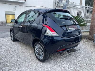 Lancia Ypsilon 5 porte Gold Blu/Azzurro usata Pollena Trocchia