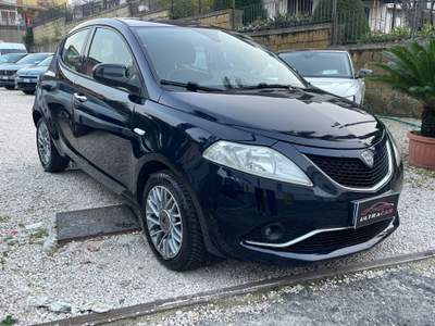 Lancia Ypsilon 5 porte Gold Blu/Azzurro usata Pollena Trocchia