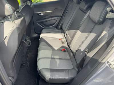 Peugeot 3008 S&S EAT8 Allure Pack Grigio usata Pollena Trocchia