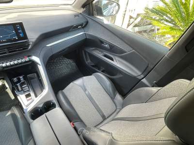 Peugeot 3008 S&S EAT8 Allure Pack Grigio usata Pollena Trocchia