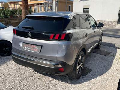 Peugeot 3008 S&S EAT8 Allure Pack Grigio usata Pollena Trocchia