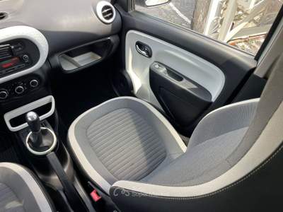 Renault Twingo 1.0 70 cv Life Bianco usata Pollena Trocchia