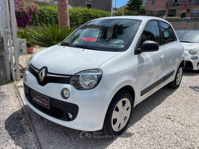 Renault Twingo 1.0 70 cv Life Bianco usata Pollena Trocchia Renault Twingo 1.0 70 cv Life Bianco usata Pollena Trocchia