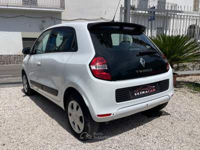 Renault Twingo 1.0 70 cv Life Bianco usata Pollena Trocchia