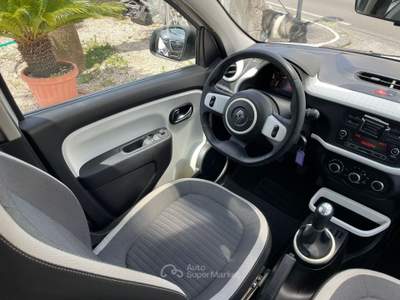 Renault Twingo 1.0 70 cv Life Bianco usata Pollena Trocchia