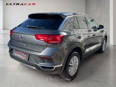 Volkswagen T-Roc SCR 150 CV DSG Advanced Grigio usata Pollena Trocchia
