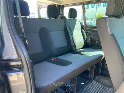 Opel Vivaro Opel Vivaro Biturbo 9 posti passo lungo full optional Grigio usata Fano