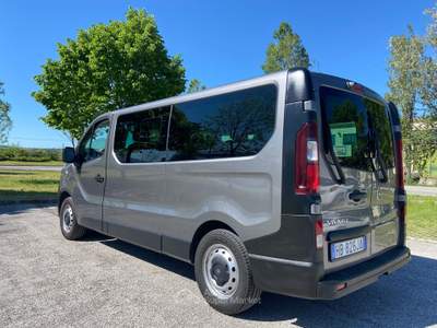 Opel Vivaro Opel Vivaro Biturbo 9 posti passo lungo full optional Grigio usata Fano