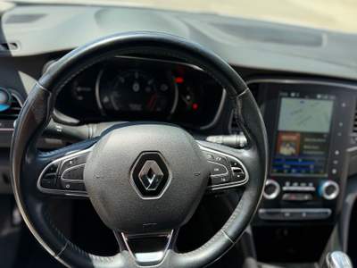 Renault Mégane Consumo poco fai 20km al litro Bianco usata Pignataro Maggiore