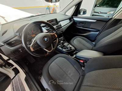 BMW Serie 2 Active Tourer 214d BASSI CONSUMI e guidabile anche da NEOPATENTATI Bianco usata San Pietro in Cariano