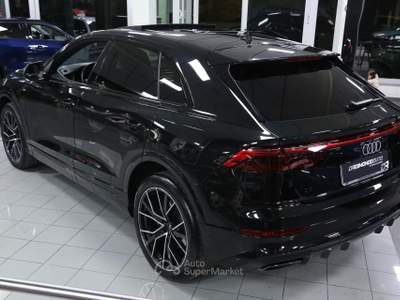 Audi Q8 286 cv quattro tiptronic S line edition Nero usata Modica