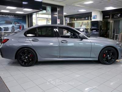 BMW Serie 3 320d 320d 48V mhev xDrive Msport Pro auto Grigio usata Modica