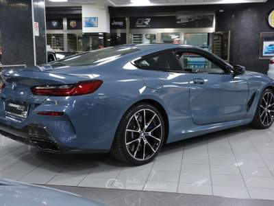 BMW Serie 8 840d 840d Coupé 48V mhev xDrive Msport Individual Composition auto Blu/Azzurro usata Modica