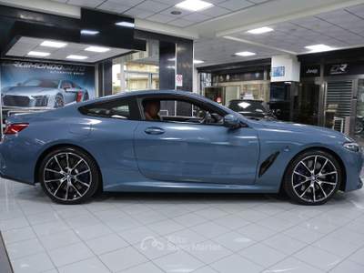 BMW Serie 8 840d 840d Coupé 48V mhev xDrive Msport Individual Composition auto Blu/Azzurro usata Modica