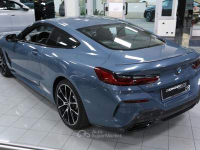 BMW Serie 8 840d 840d Coupé 48V mhev xDrive Msport Individual Composition auto Blu/Azzurro usata Modica
