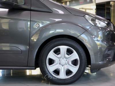 Ford Tourneo Courier Plus Grigio usata Modica