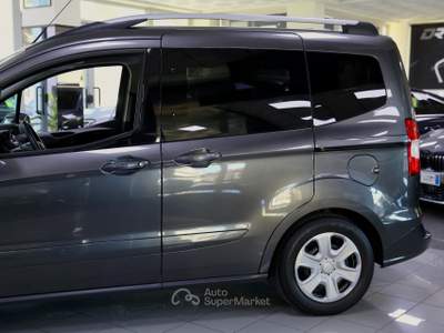 Ford Tourneo Courier Plus Grigio usata Modica