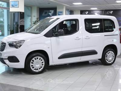 Opel Combo 1.5 diesel 100 cv Edition Plus_N1 autocarro Bianco usata Modica