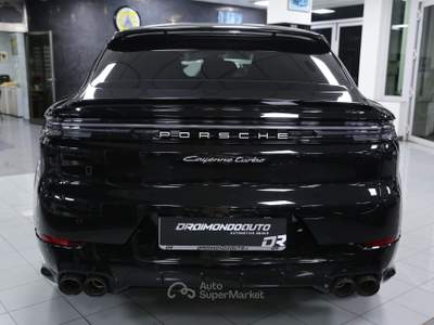 Porsche Cayenne Coupé 4.0 V8 Turbo 740 cv E-Hybrid plug-in auto Nero usata Modica